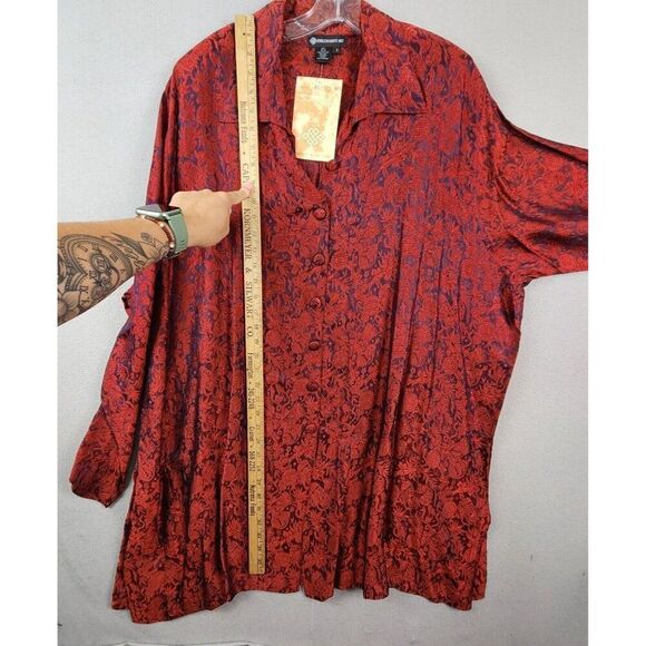 Women's Endless Knot Art Blouse Red Katcha Long Sleeve One Size NWT - Picture 4 of 9